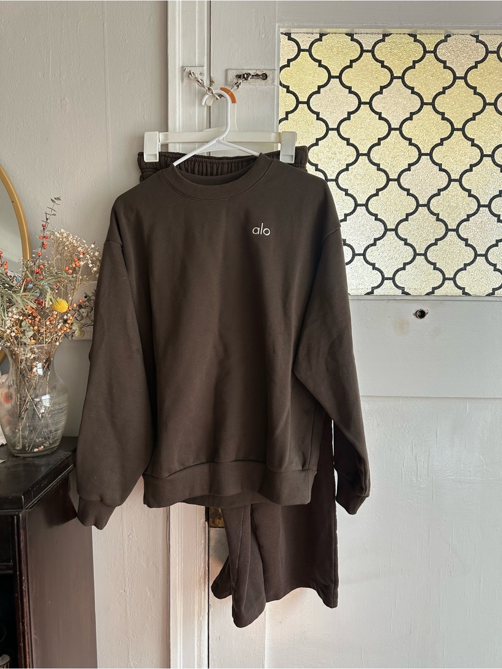 Alo Yoga Dark Brown Set